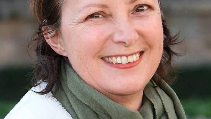 Catherine SARLANDIE DE LA ROBERTIE